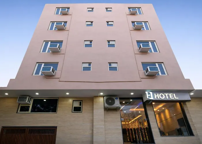Hotel Urban Tree At Delhi Airport New Delhi